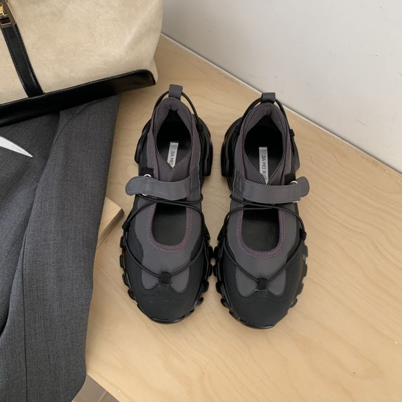 スポーティーなチャンキープラットフォームメリージェーンシュー - Sneakers Care のレビューと価格